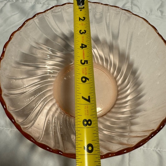 Vintage Arcoroc France Rosaline Pink Glass Swirl Fruit Salad Bowl Cottagecore - Picture 2 of 9